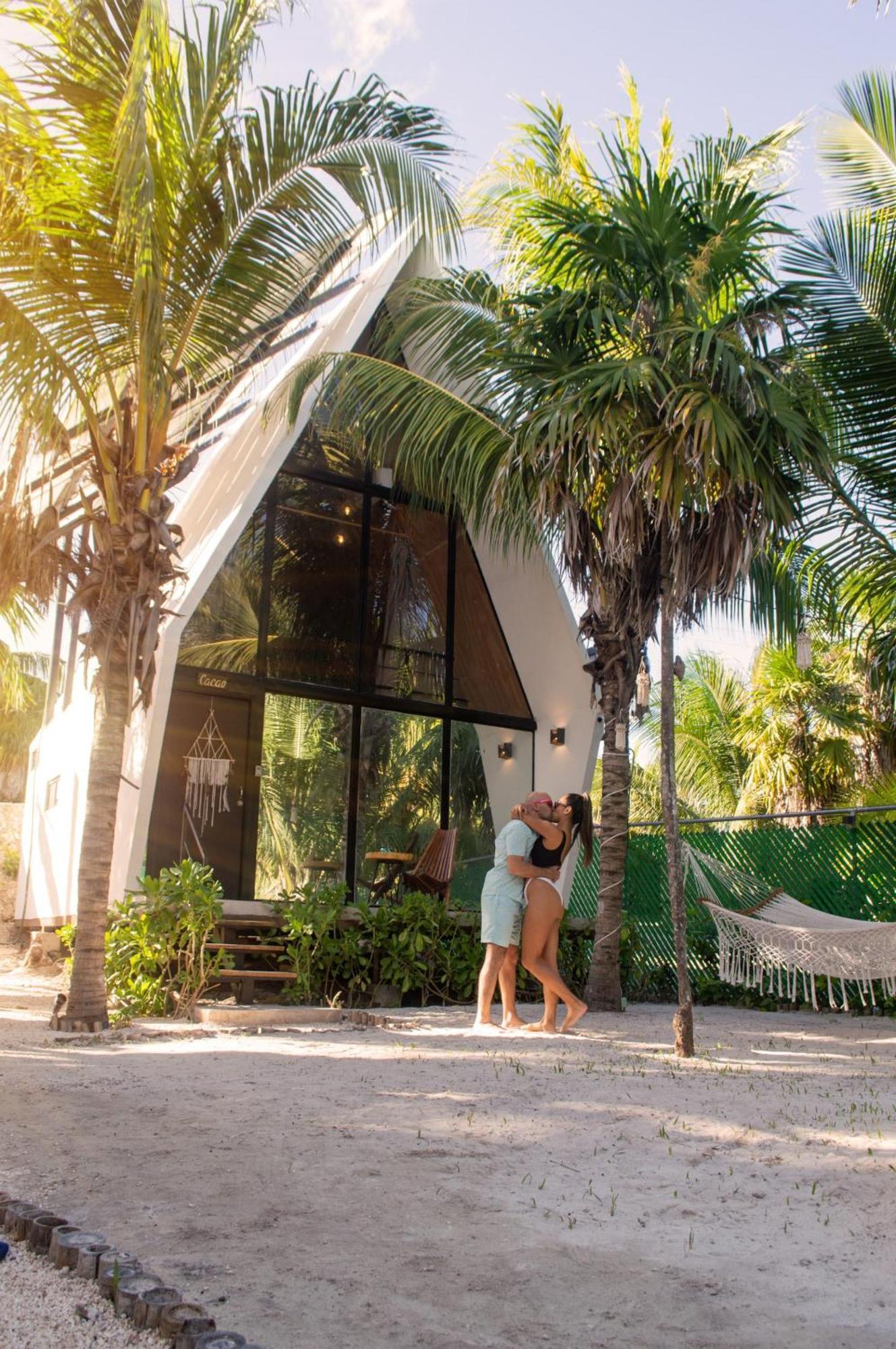 Xtambaa Cabins & Spa Only Adults El Cuyo Kültér fotó